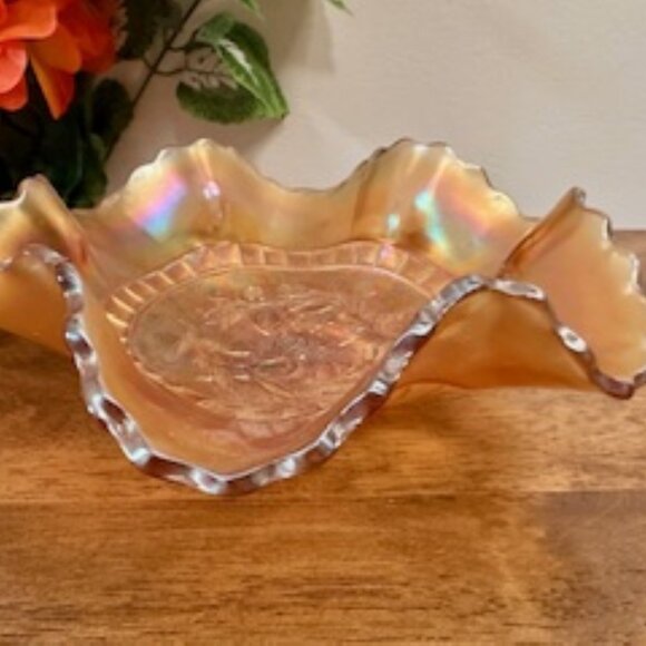 Fenton Marigold‎ Carnival Glass Ruffled Bowl Floral Pattern Iridescent Vintage - Picture 2 of 6